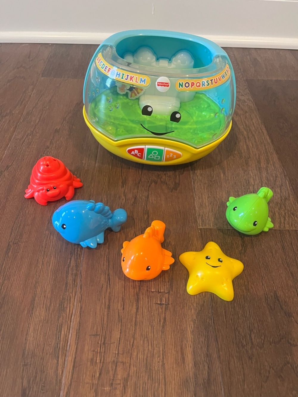 Fisher-Price Laugh and Learn Magical Lights Fishbowl